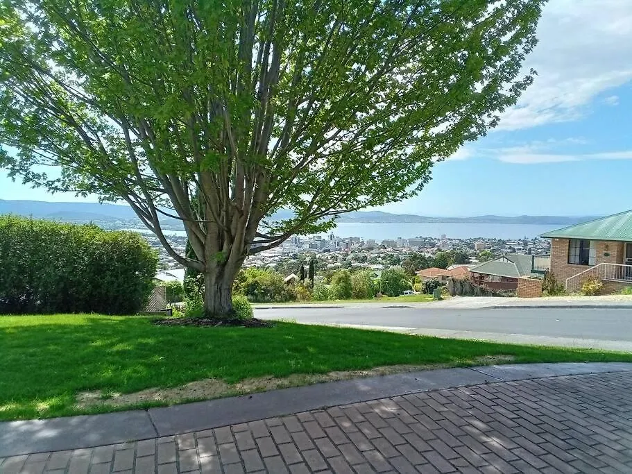 West Hobart Self Contained 2 Bedroom Studio Walk To Town